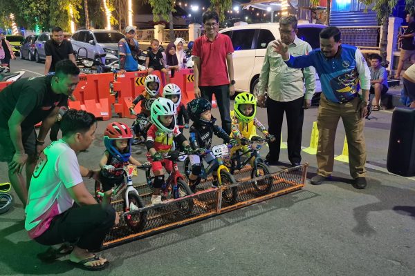 Car Free Night Ramai, Warga Indramayu Bebas Tampil dan Seru-Seruan
