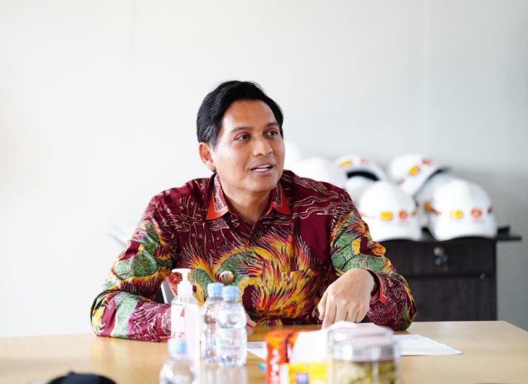Tinjau Pembangunan Sekolah Rakyat di Cikawung: Bupati Indramayu Lucky Hakim Minta Akses Jalan Menuju Sekolah Rakyat Diperlebar